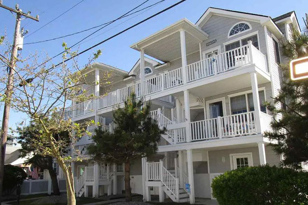300 European Condo