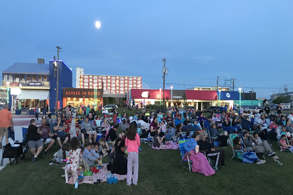 tuesday night free movies in the plaza 6