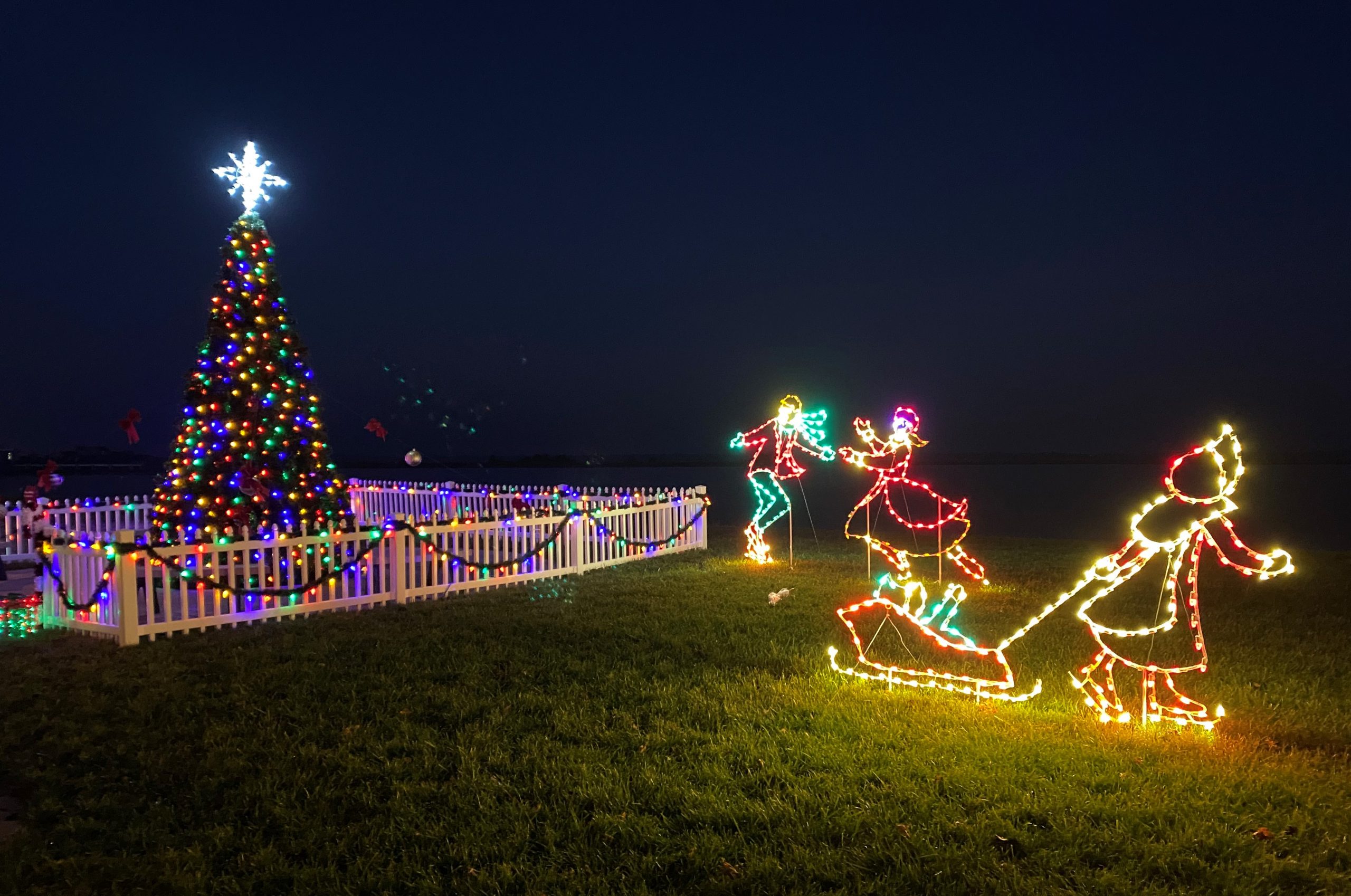 Lake Wildwood Christmas Lights 2022 Holiday Lights Walk - The Wildwoods, Nj