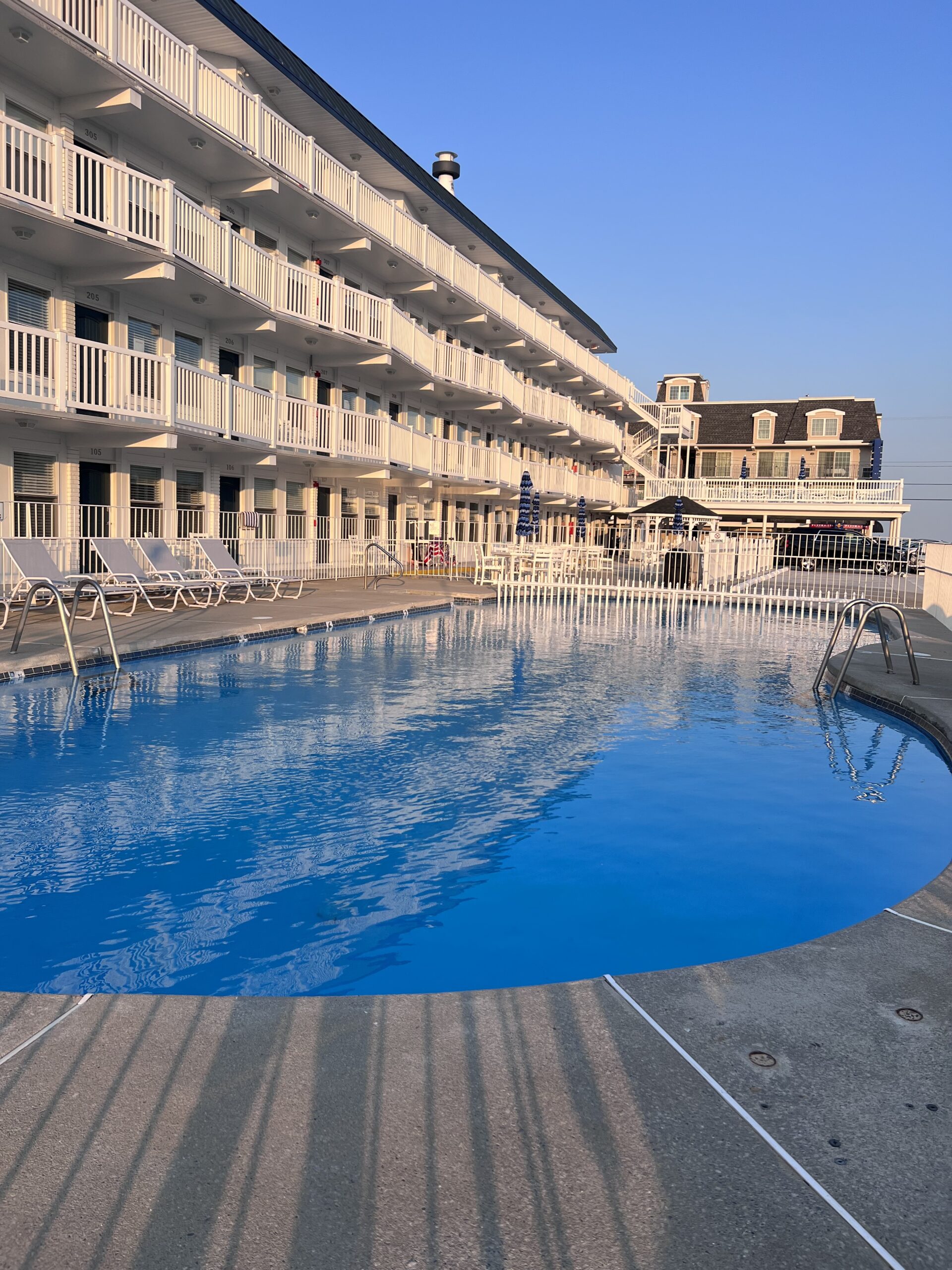 Beachside, Sunny Wildwood Crest Condo