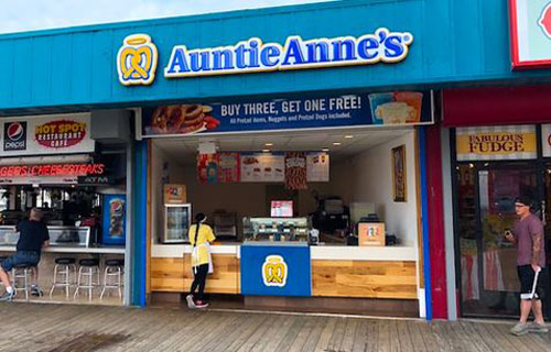 Auntie Anne’s Pretzels – 2718 Boardwalk