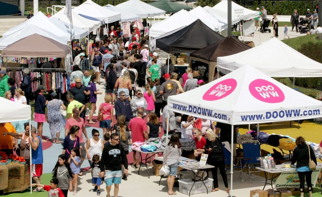 People gathered at the Downtown Wildwood Farmers Market