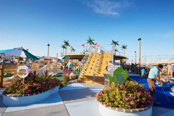 StarLux Mini Golf in The Wildwoods, N J