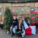 Santa Paws ()
